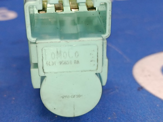 GL3T9G854BA FORD Датчик стоп сигнала купить в Ужгород