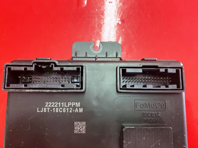 FORD LJ8T18C612AM в наличии Ровно