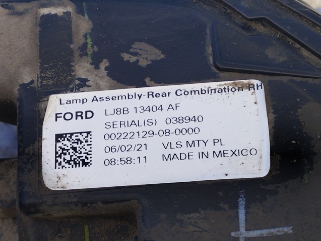 LJ8Z13404F FORD Фонарь задний правый внешний купить в Черновцы