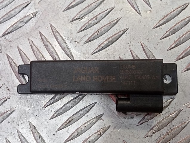 Антенна на крышу LR012709 LAND ROVER