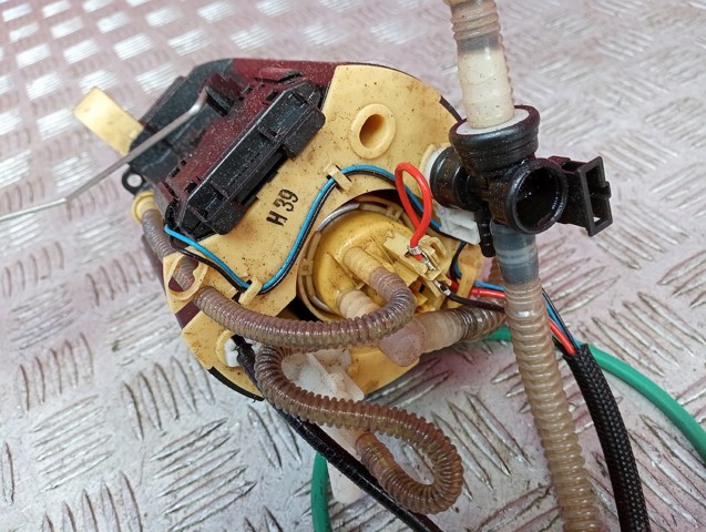 LR036704 LAND ROVER Бензонасос купить в Украина