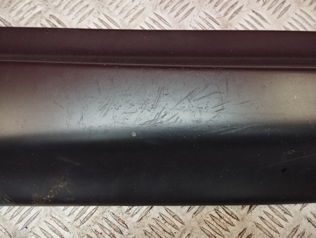 LR044140 LAND ROVER Молдинг двери задней правой нижний купить в Киев