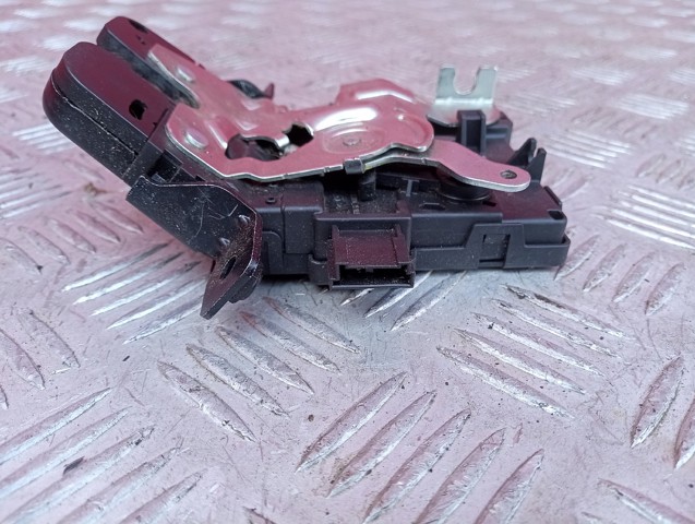 LR048039 LAND ROVER Замок багажника купить в Ровно