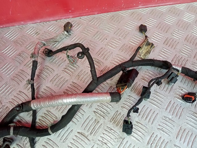 LR053136 LAND ROVER купить в Павлоград