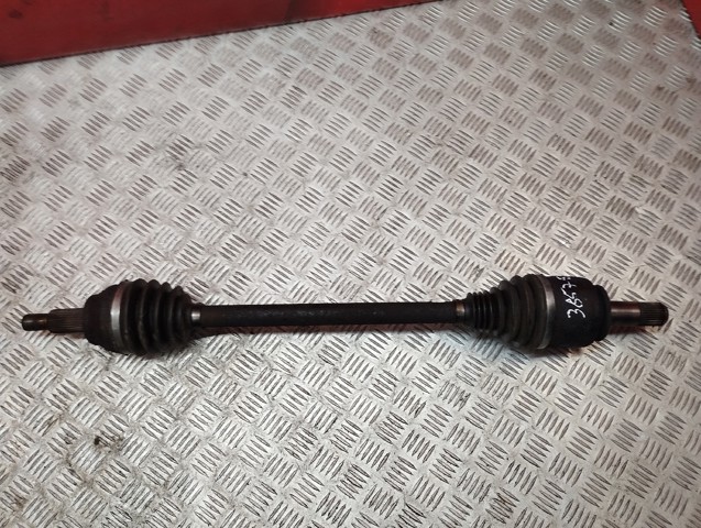 Полуось задняя, правая LR053789 LAND ROVER