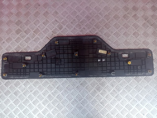 LAND ROVER LR055393 Обшивка (облицовка) крышки багажника (двери 3/5-й задней) в наличии Тернополь