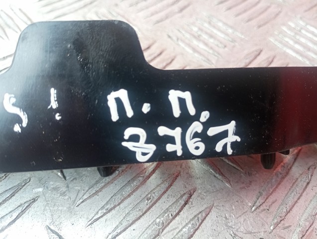 LR055883 Кронштейн бампера переднего правый купить Черновцы