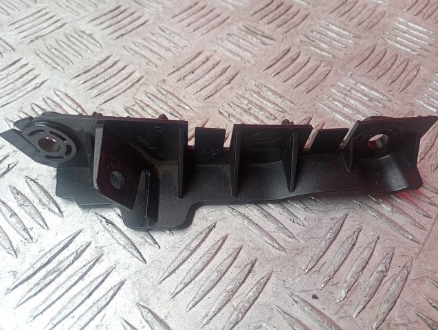 Кронштейн бампера переднего, правый LR055883 LAND ROVER
