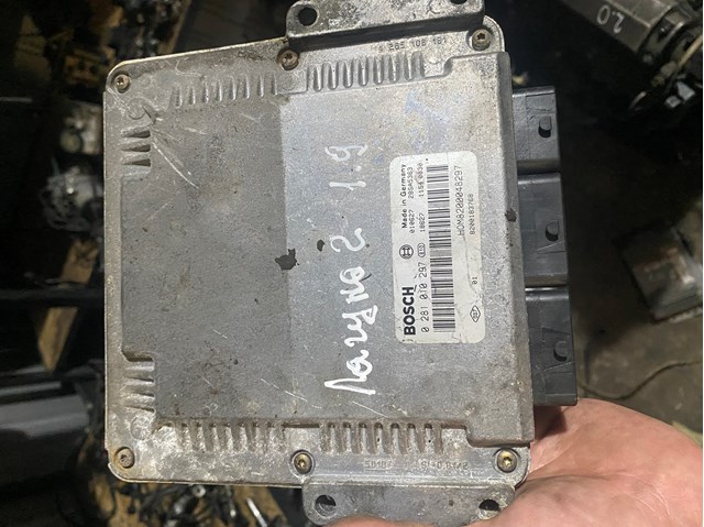 Электронный блок управления двигателем 0281010297 RENAULT