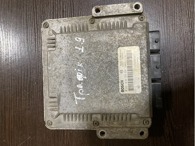 ЭБУ двигателем 0281010783 RENAULT