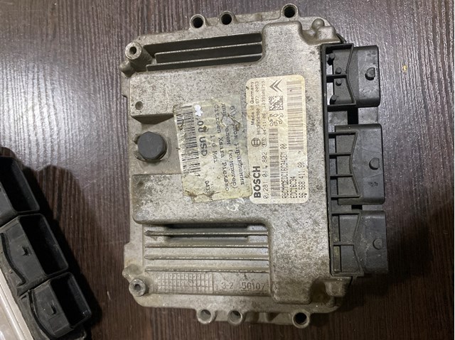 Мозги двигателя 0281011802 PEUGEOT