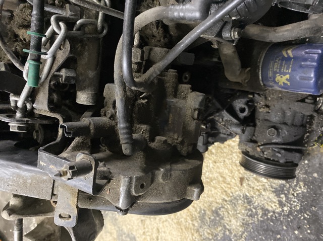 Насос топливный высокого давления Ситроен С5 1