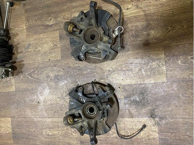 Цапфа поворотного кулака 1633300520 MERCEDES