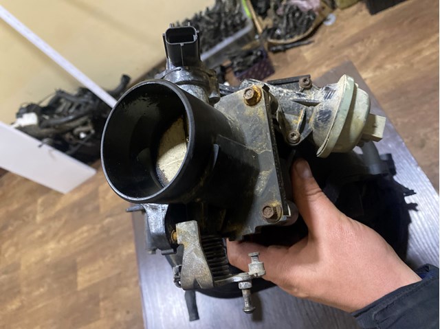 Дроссельная заслонка в сборе 1S7U9E927CA MAZDA