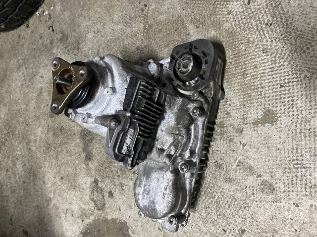 ЭБУ раздаточной коробкой 27608643153 BMW