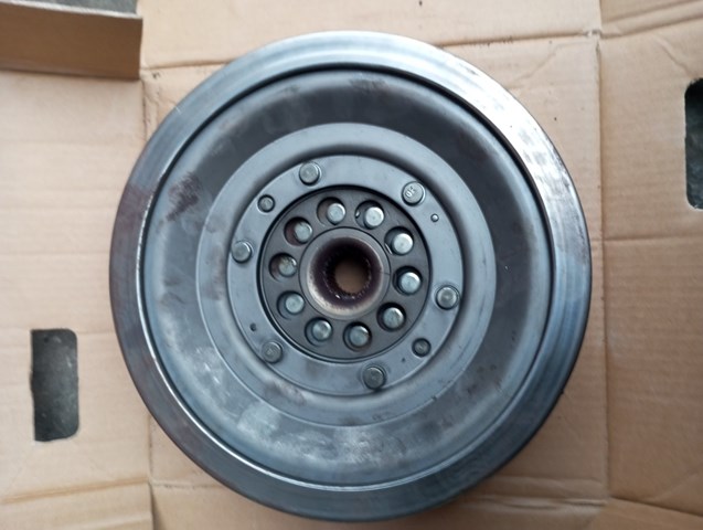 Маховик с зубчатым ободом Audi A6 C7