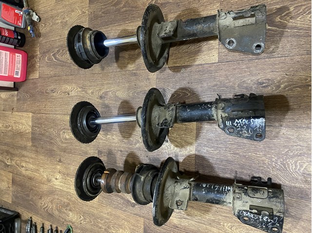 RENAULT 543028774R Амортизатор передний в наличии Харьков