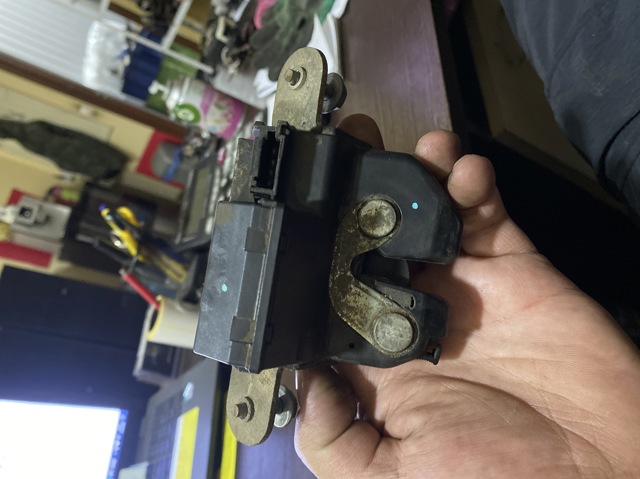 55701971 FIAT Замок багажника купить в Каменское