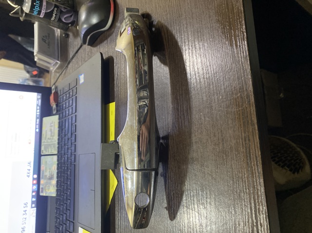 Ручка передней двери наружная, правая 72140SWWE01ZA HONDA