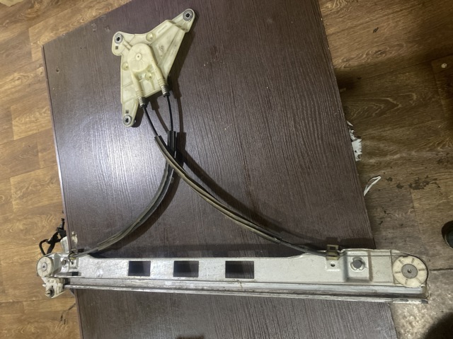 807210008R Стеклоподъемник передней левой двери купить Ровно