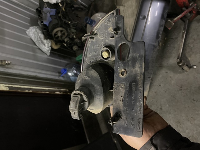 RENAULT 8200027155 Фонарь заднего бампера левый в наличии Полтава