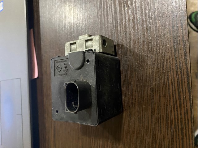 8200033233 Механизм блокировки рулевого колеса купить Черкассы