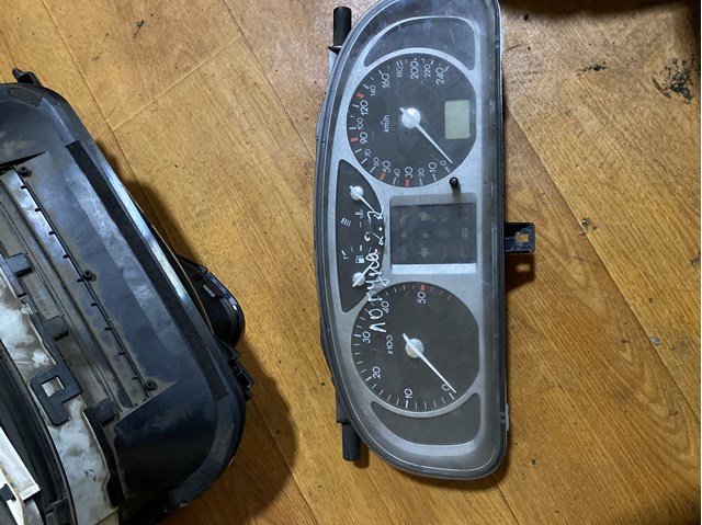 Приборная доска 8200218878 RENAULT