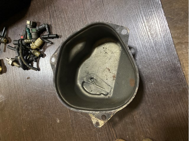 8200297214 Крышка коробки передач задняя купить Винница