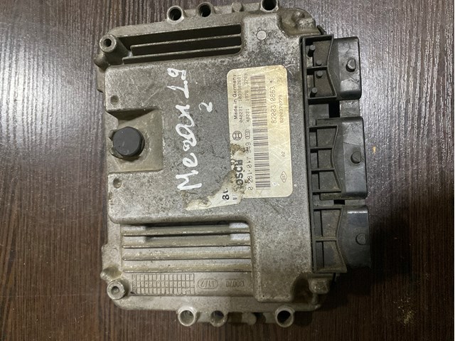 Мозги двигателя 8200310863 RENAULT