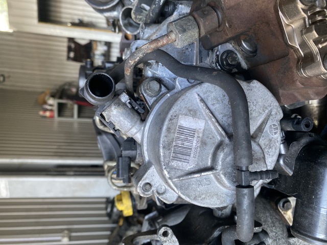 Вакуумный насос 8200520476 RENAULT