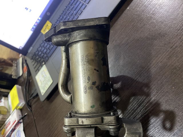 Радиатор системы EGR рециркуляции выхлопных газов 8200545260 RENAULT