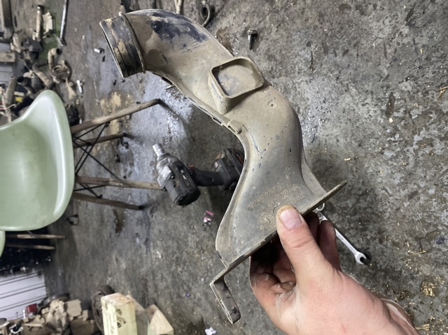 Воздухозаборник воздушного фильтра 8200612287 RENAULT