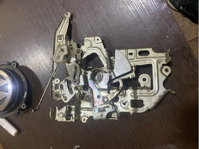 8200766888 RENAULT Замок двери задней правой распашной купить в Житомир