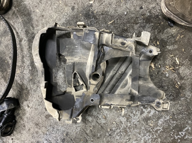 RENAULT 8200795003 Защита ремня ГРМ в наличии Ужгород