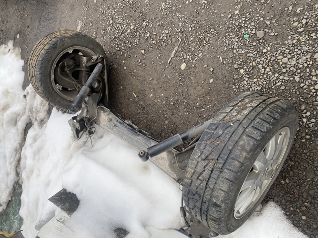 Подрамник задний 8200837564 RENAULT