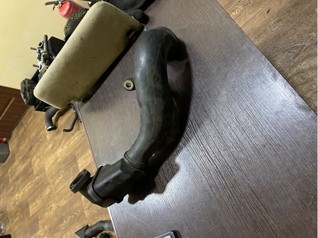 RENAULT 8200858600 Патрубок воздушный, вход в турбину (наддув) в наличии Тернополь