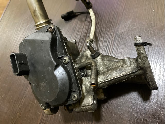 RENAULT 8201353607 Клапан EGR рециркуляции газов в наличии Черновцы