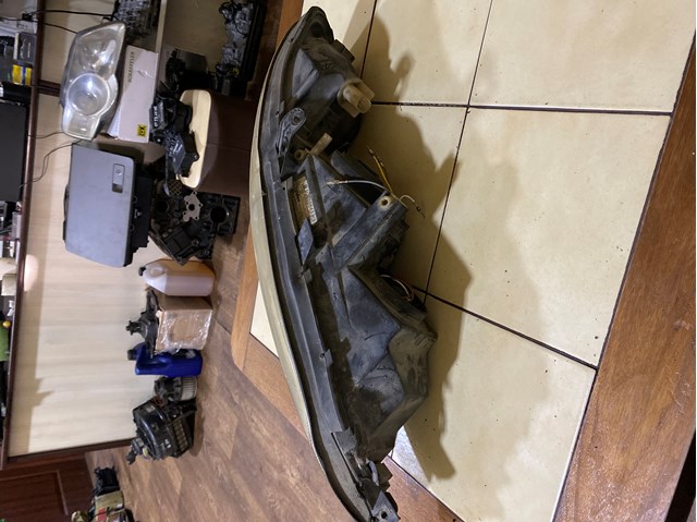 OPEL 90586845 Фара правая в наличии Ужгород
