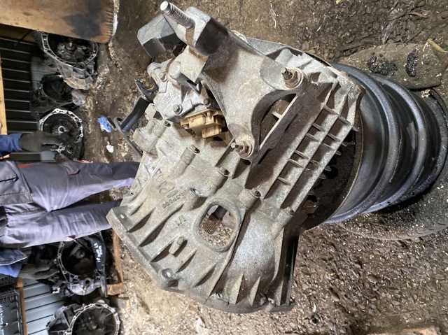 XS4R7F096 FORD КПП в сборе (механическая коробка передач) купить в Черновцы