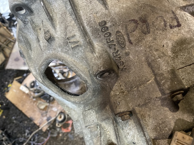 Ручная коробка передач XS4R7F096 FORD