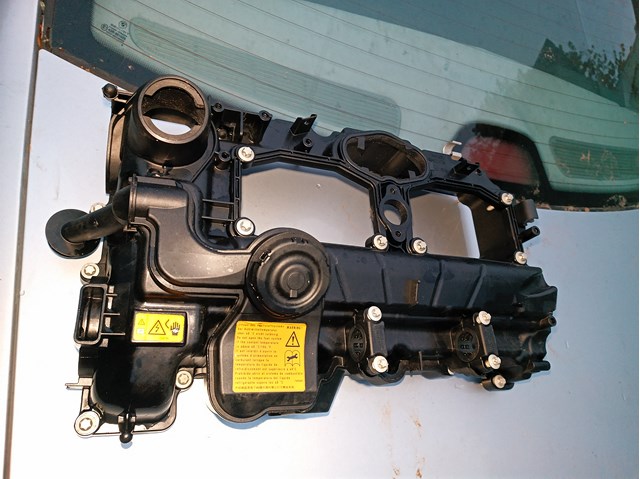BMW 11127588412 Крышка клапанная в наличии Киев
