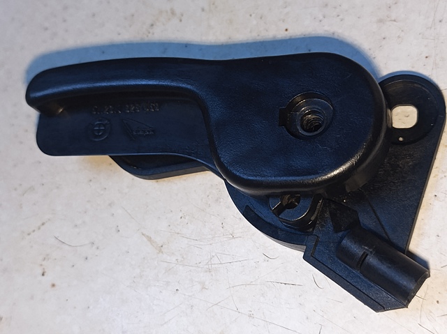 51231928469 BMW Ручка открывания капота купить в Чернигов