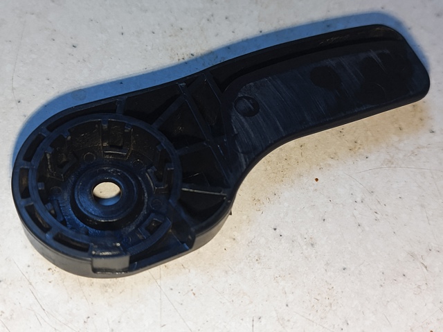 Рычаг открывания капота 51231928469 BMW