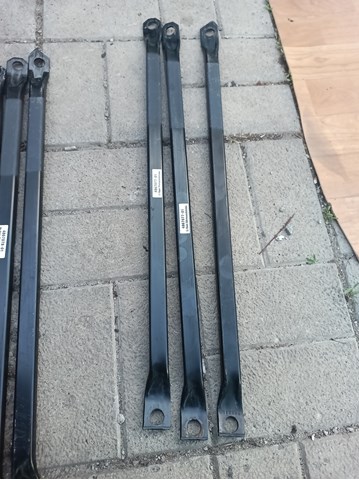 Распорка передних стоек подвески левая 51617377777 BMW