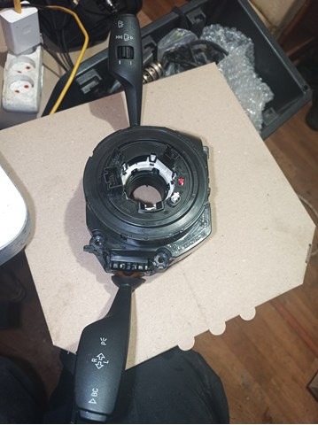 Переключатель подрулевой 61319253746 BMW