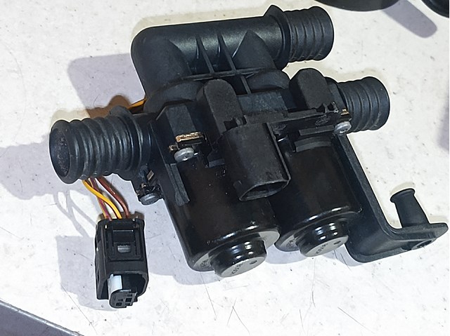 BMW 64116931708 Кран печки (отопителя) в наличии Павлоград