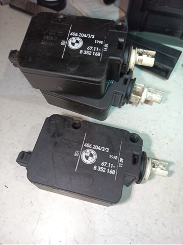 Замок открывания лючка бензобака 67118352168 BMW