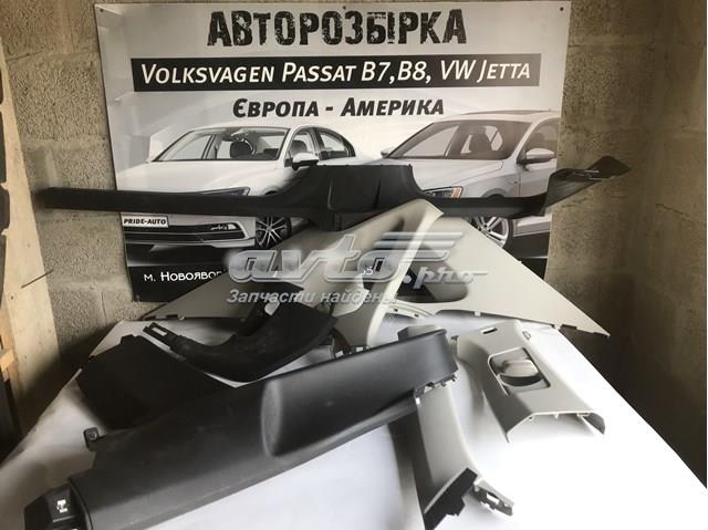 VAG 17A867288 Обшивка стойки кузова внутренняя задняя правая в наличии Ирпень