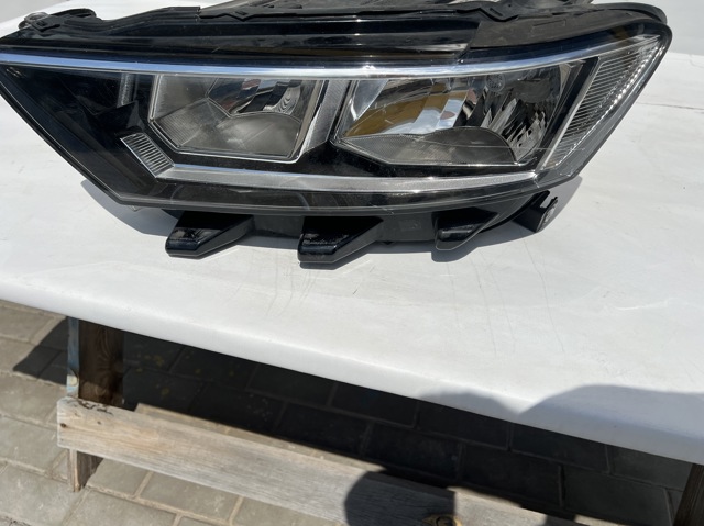 VAG 2GA941005B Левая фара в наличии Запорожье