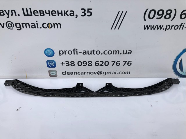 3G0807889 Кронштейн бампера переднего центральный купить Днепр
